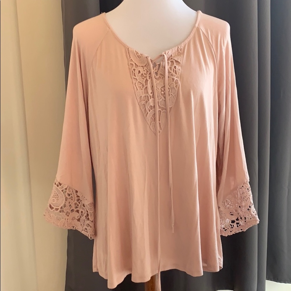 Cute long sleeve bell bottom top